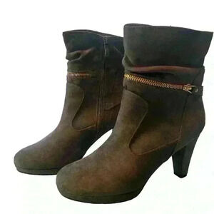 Grey Suede 3” heel boots, NIB